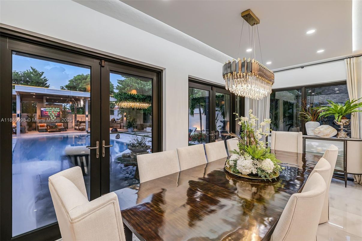Chandelier, Dining room, Interior, Recessed Lighting