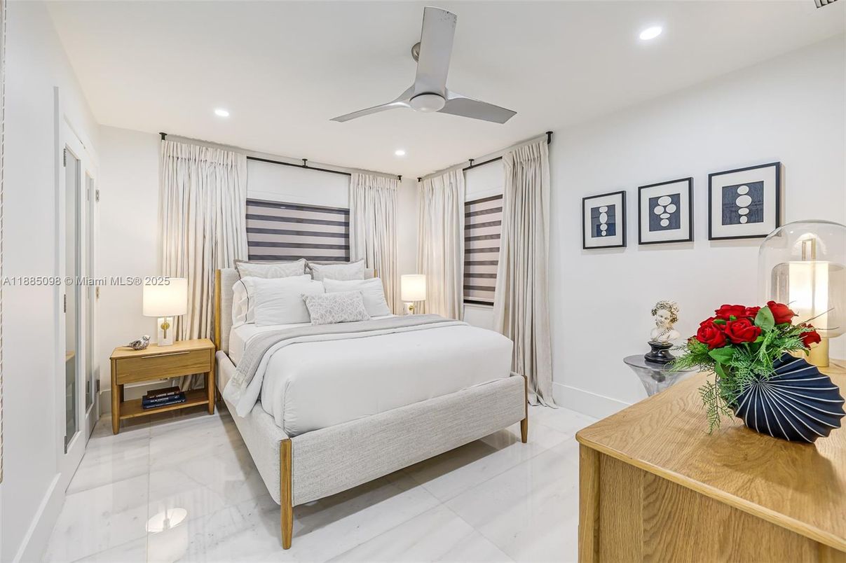 Bedroom, Interior, Marble, Recessed Lighting