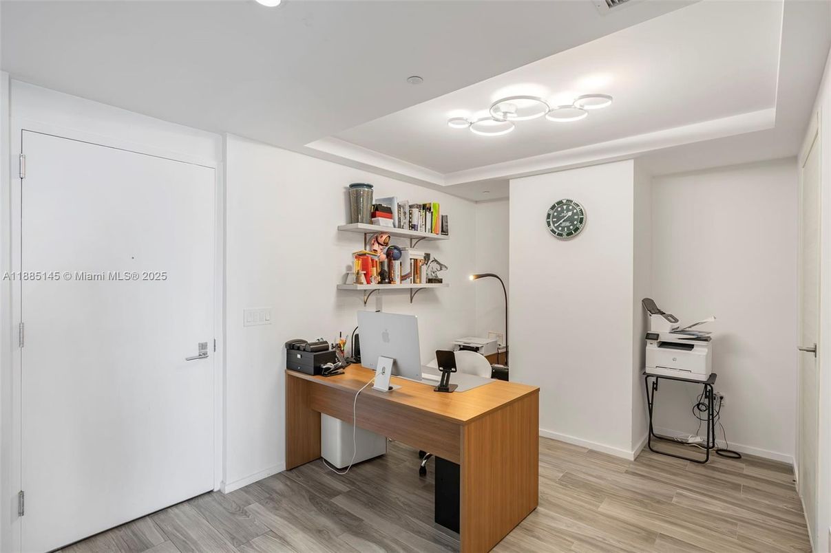 Home Office, Interior, Recessed Lighting, Wood Texture Flooring