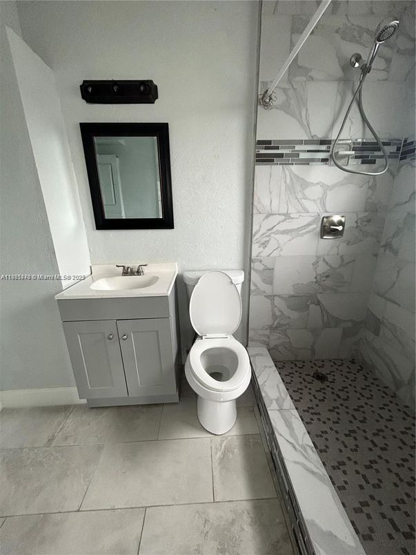 Bathroom, Interior, Marble Walls