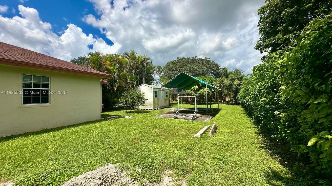Backyard, Exterior, Playground
