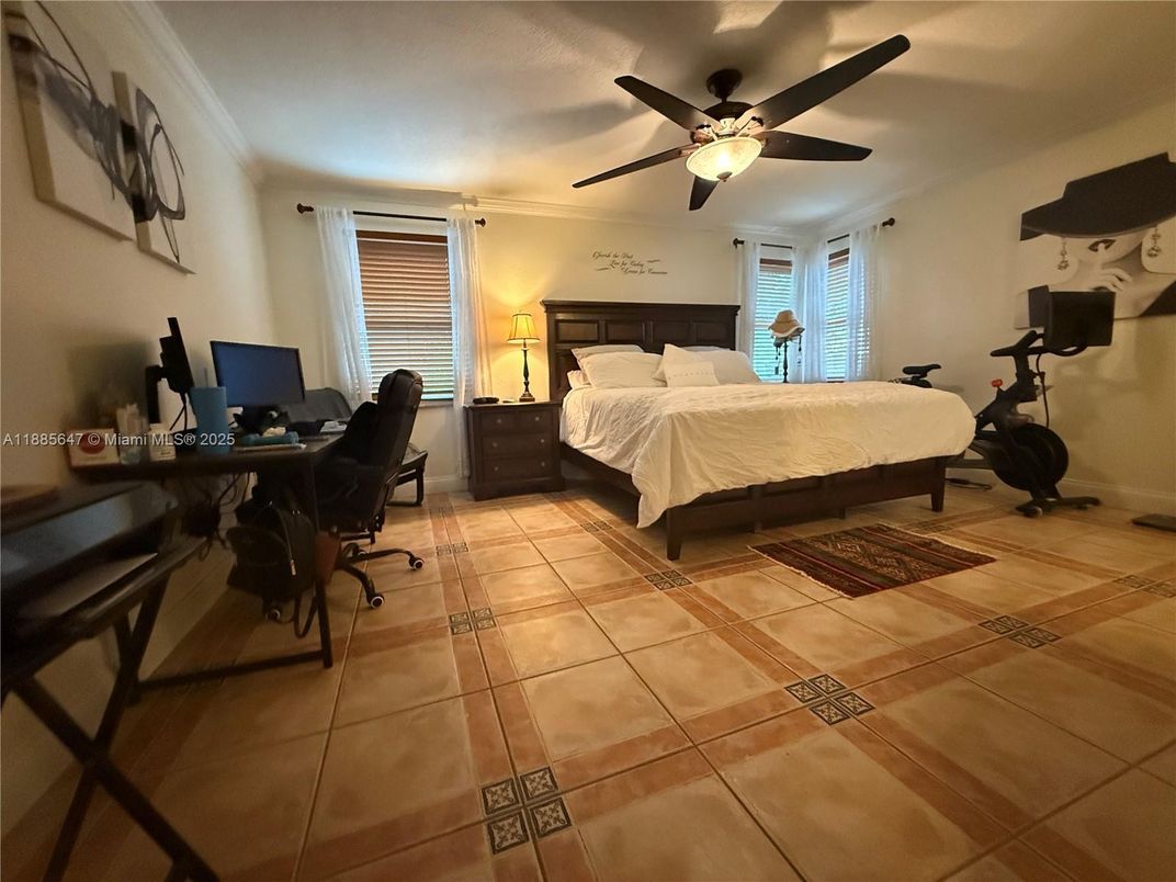 Bedroom, Fitness Equipment, Interior