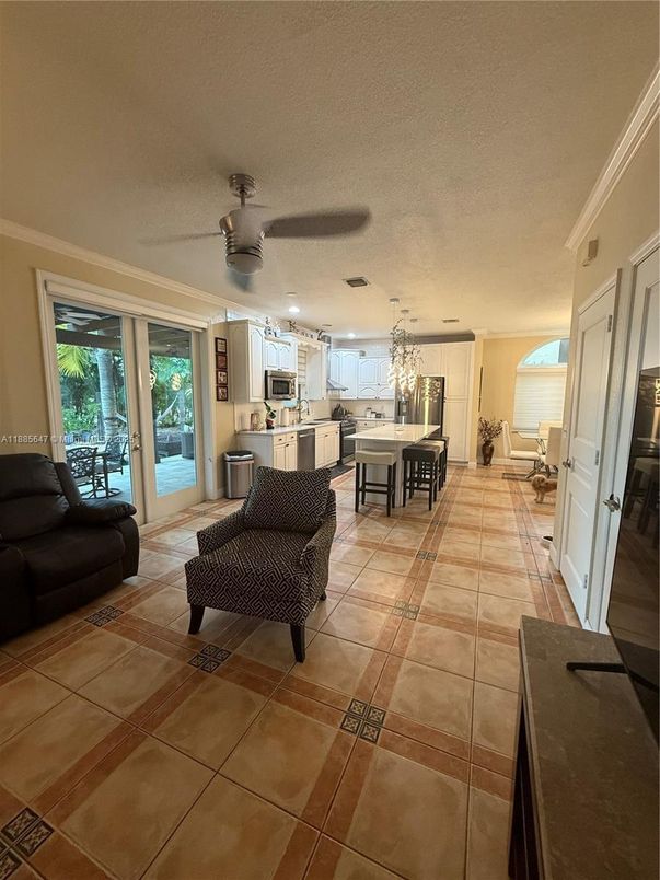 Dining room, Interior, Kitchen, Stainless Steel Appliances