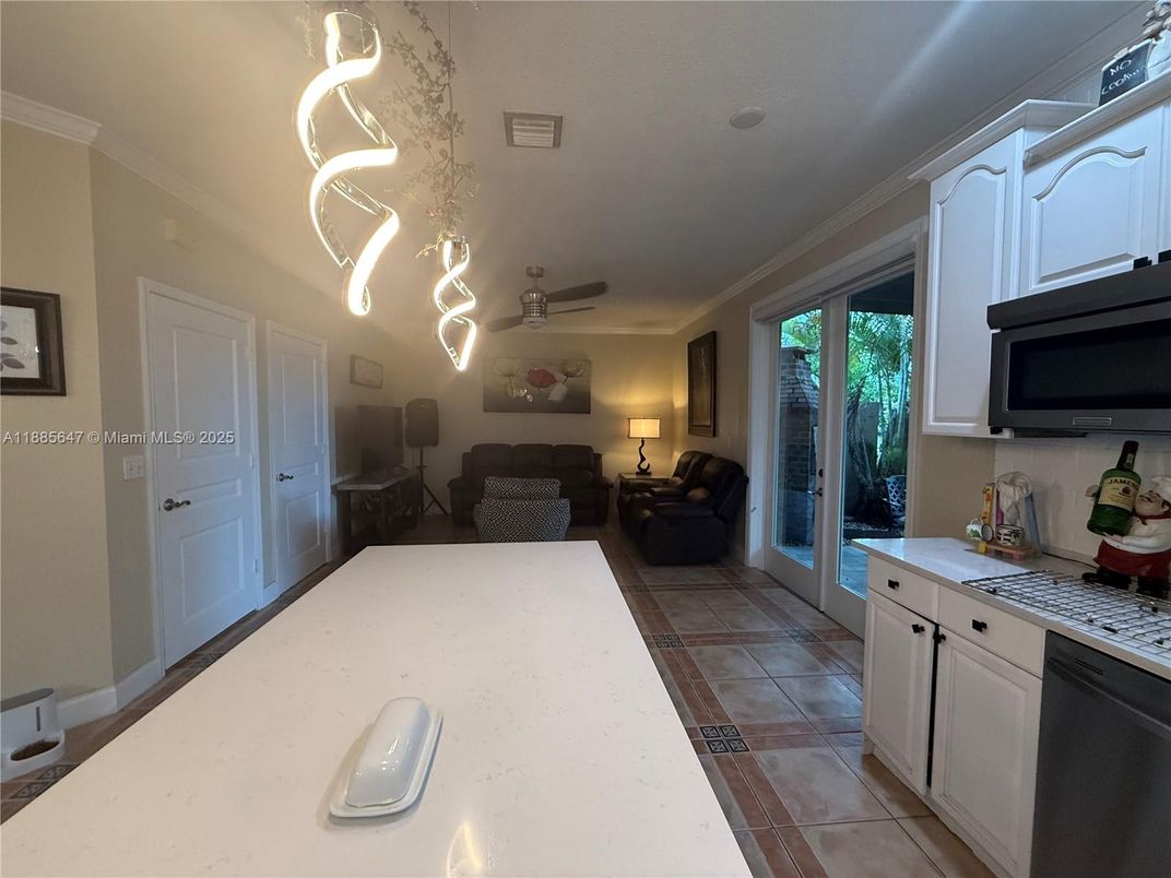 Interior, Kitchen, Living room, Pendant Lights, Tile Countertops
