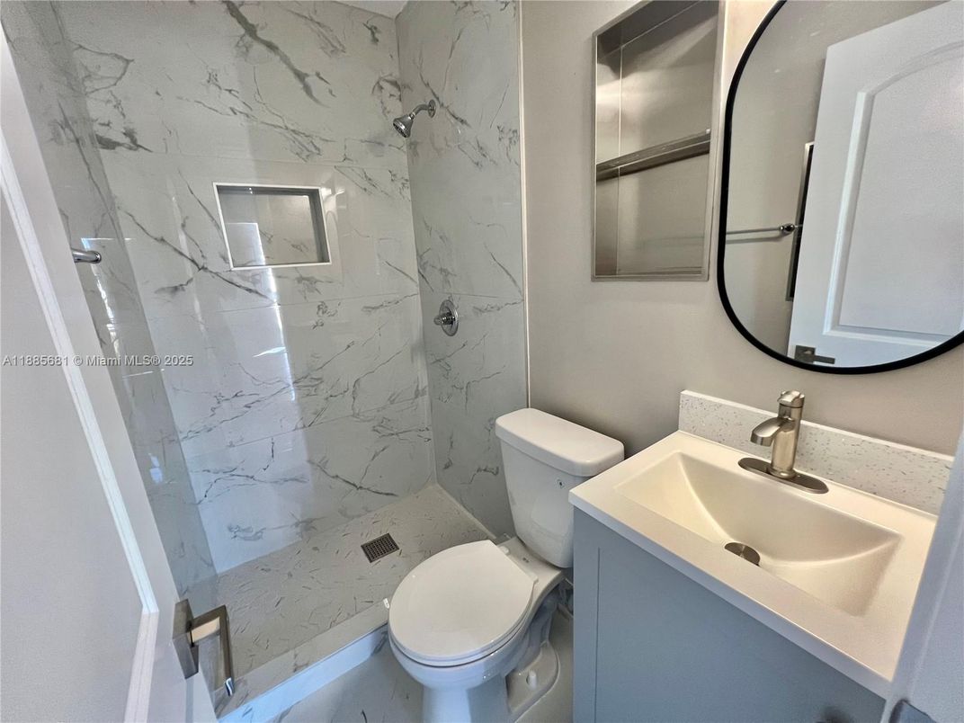 Bathroom, Interior, Marble Walls