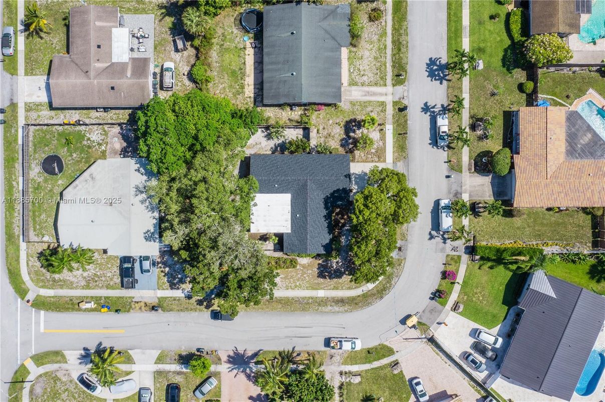 Exterior, Drone