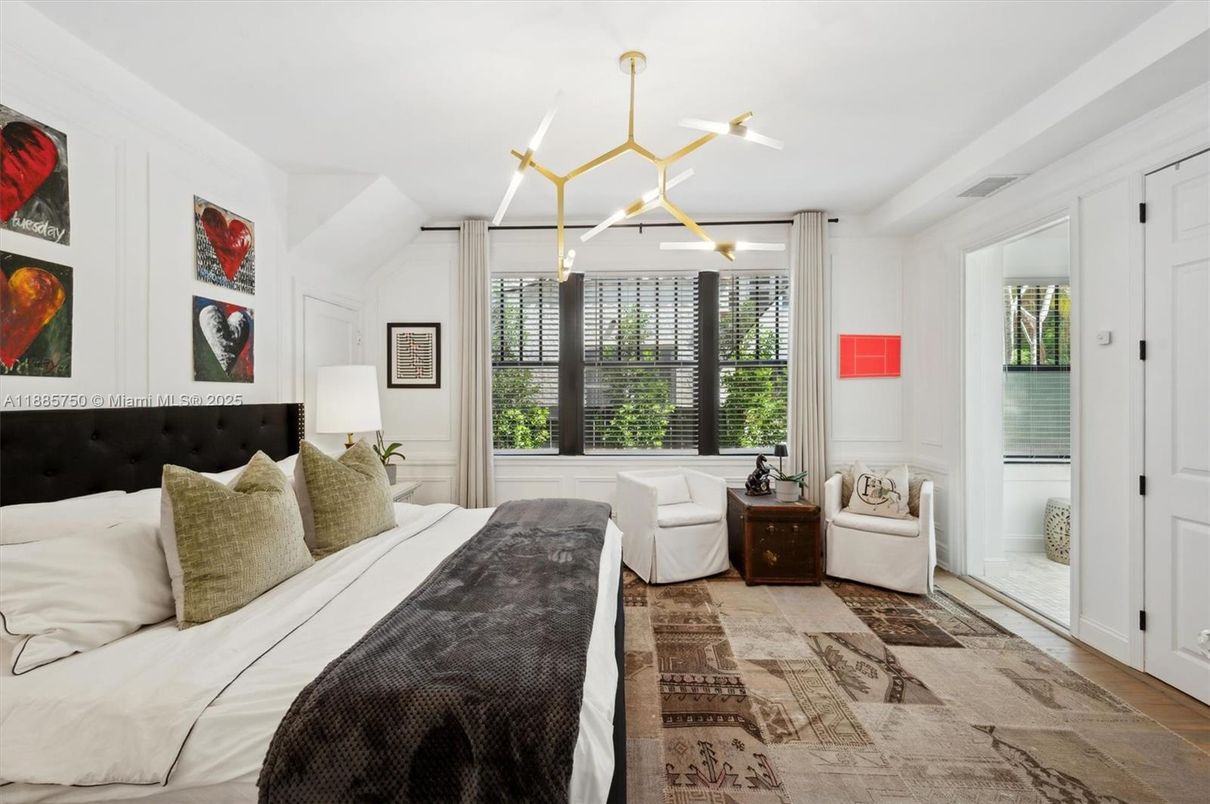 Bedroom, Interior, Pendant Lights