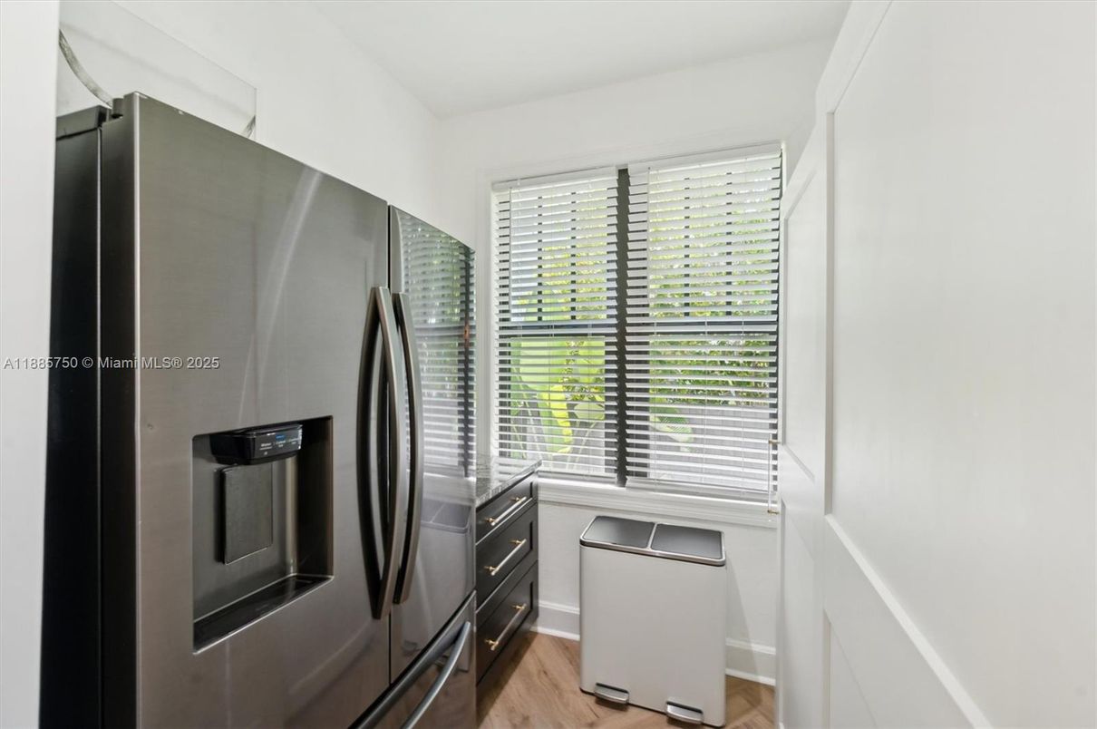 Interior, Stainless Steel Appliances, Wood Texture Flooring
