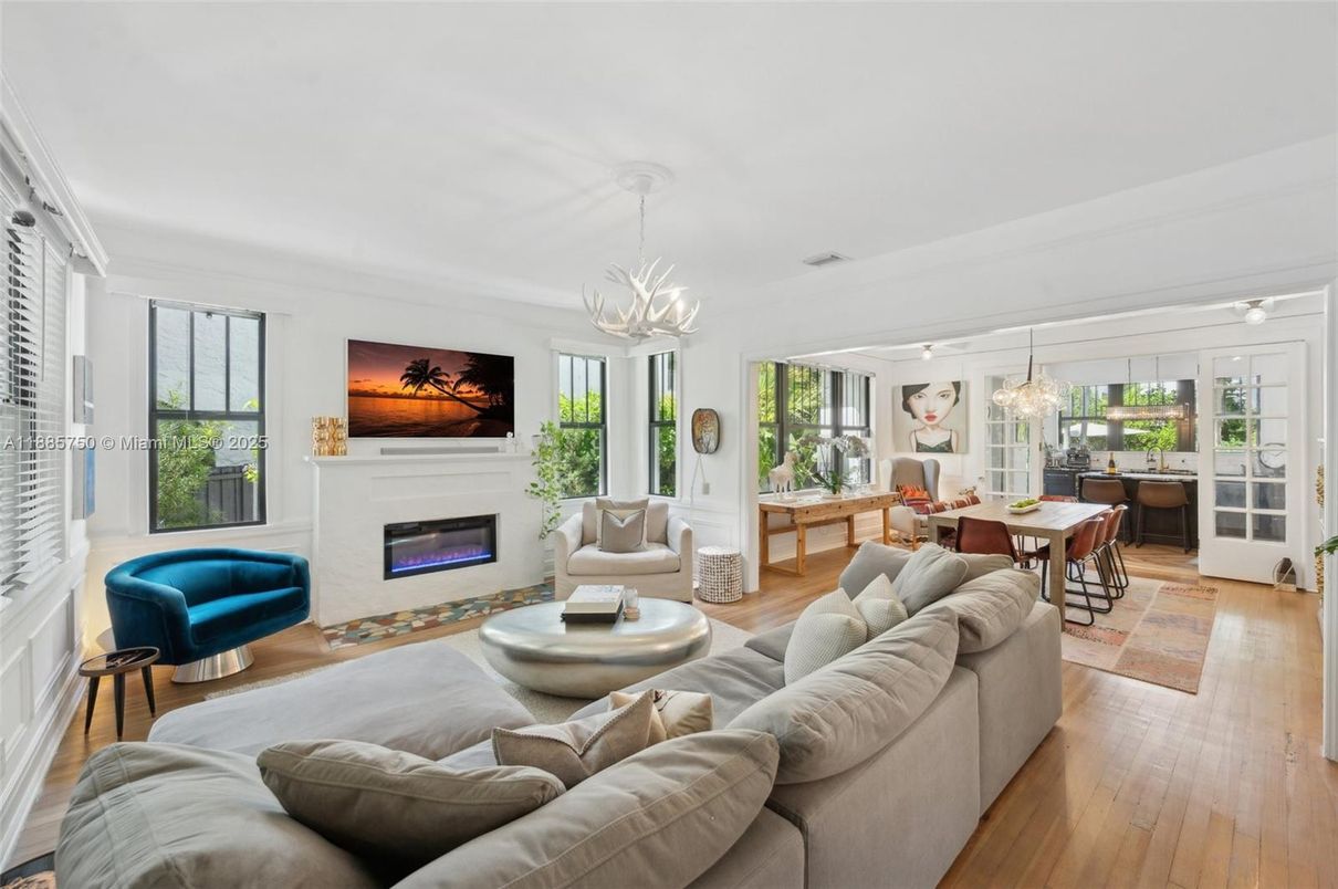 Chandelier, Dining room, Fireplace, Interior, Living room, Pendant Lights, Wood Texture Flooring
