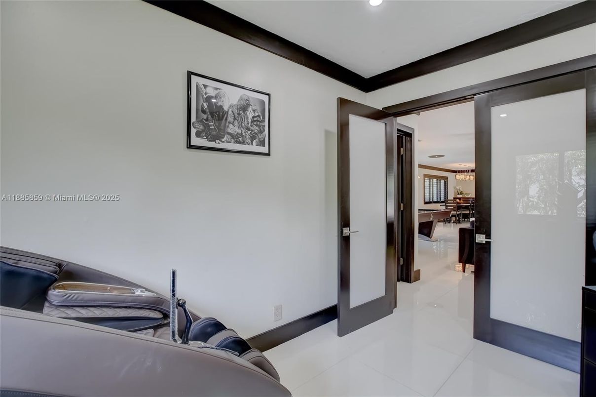 Interior, Recessed Lighting