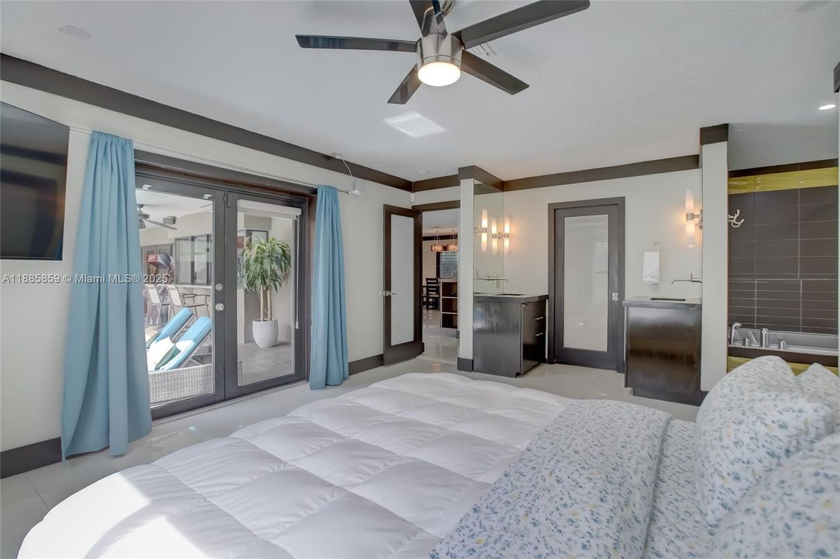 Bedroom, Interior, Recessed Lighting