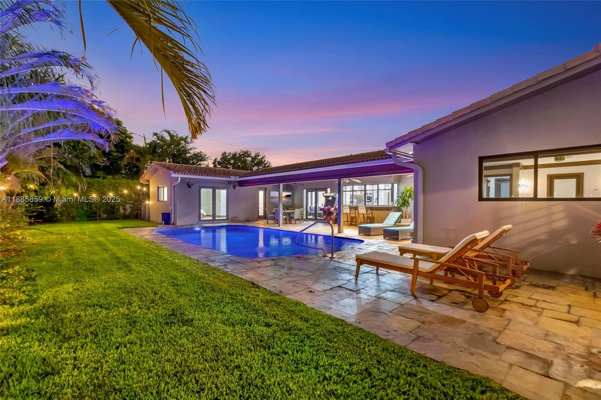 Backyard, Exterior, Pool