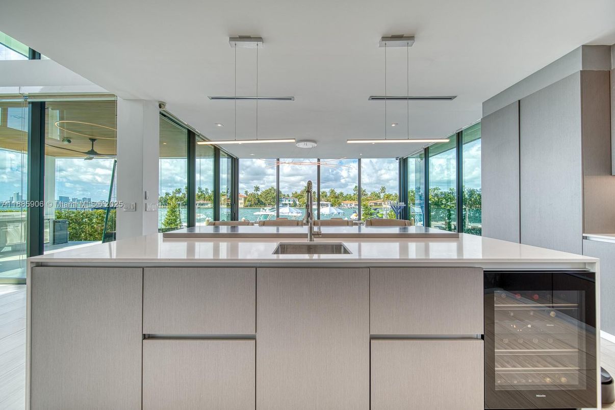 Interior, Kitchen, Pendant Lights, Recessed Lighting, Water