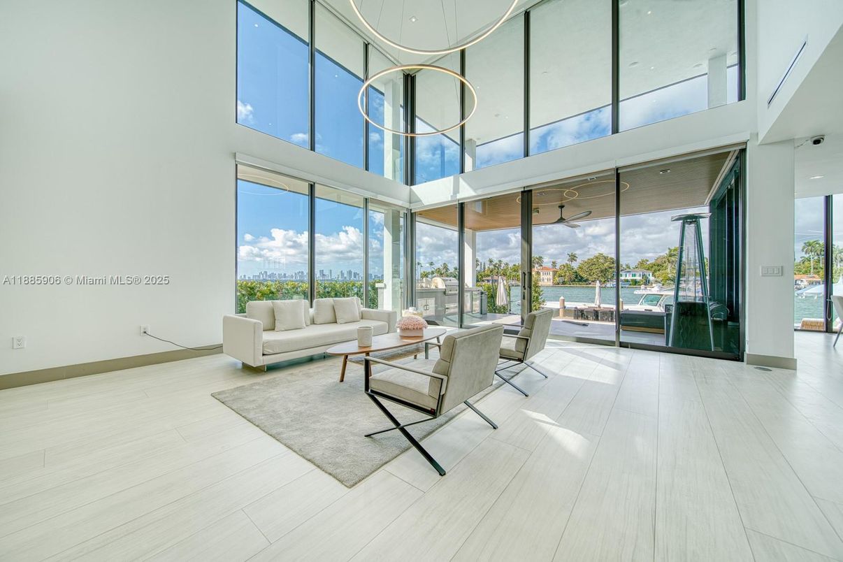 Interior, Living room, Pendant Lights, Water, Wood Texture Flooring