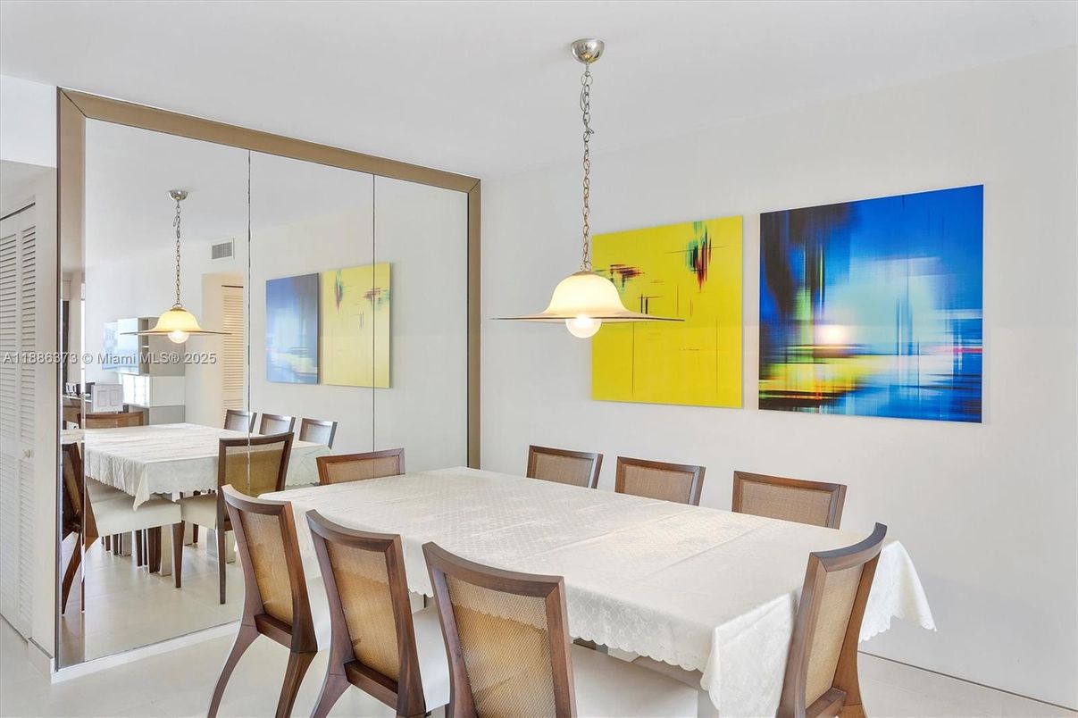 Dining room, Interior, Pendant Lights