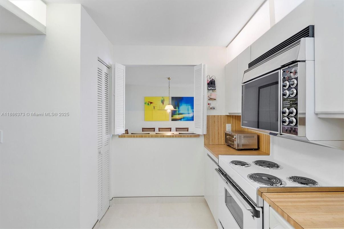 Interior, Kitchen, Pendant Lights