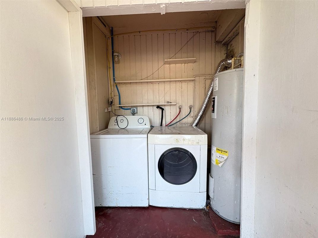 Interior, Utility Closets, Washer