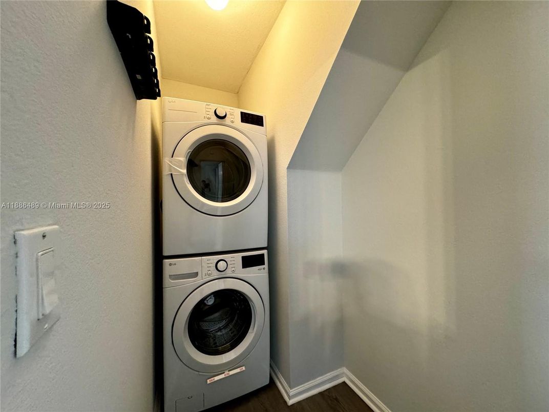 Interior, Utility Closets, Washer
