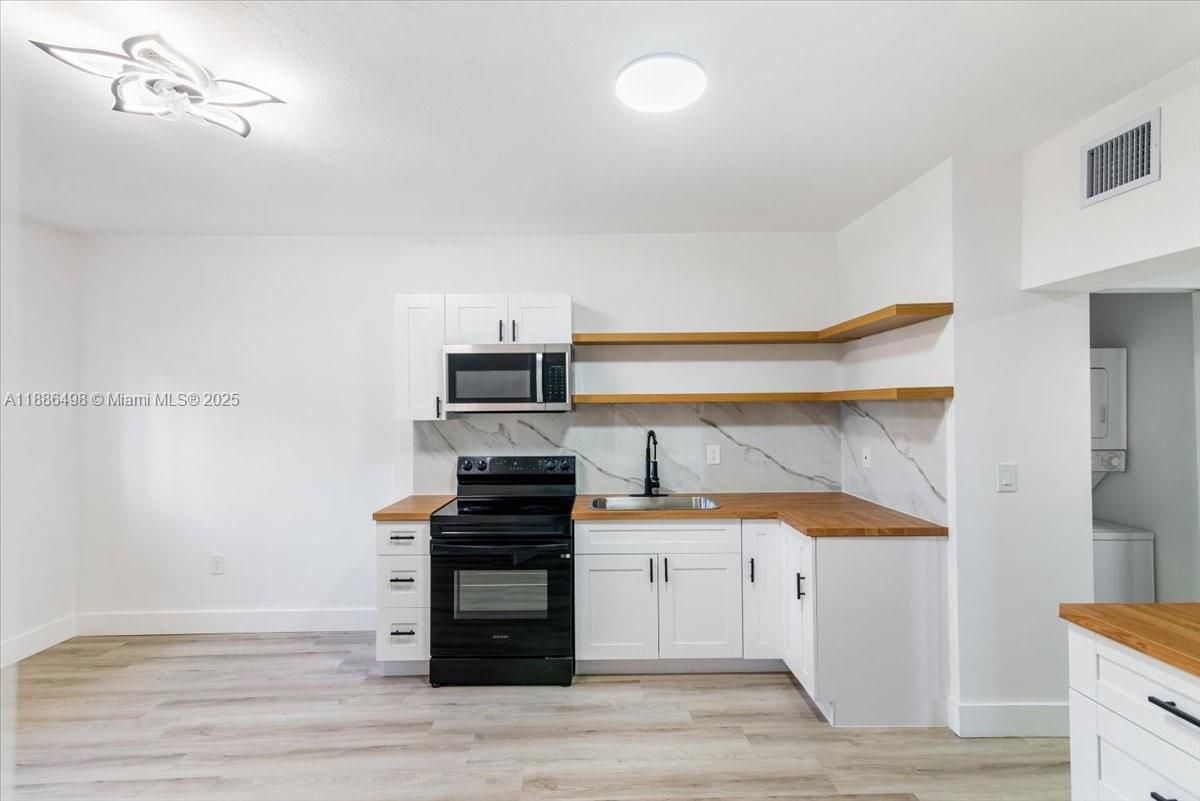 Interior, Kitchen, Marble Walls, Wood Texture Flooring