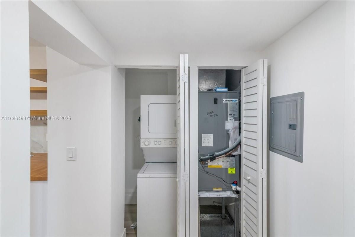 Interior, Utility Closets, Washer