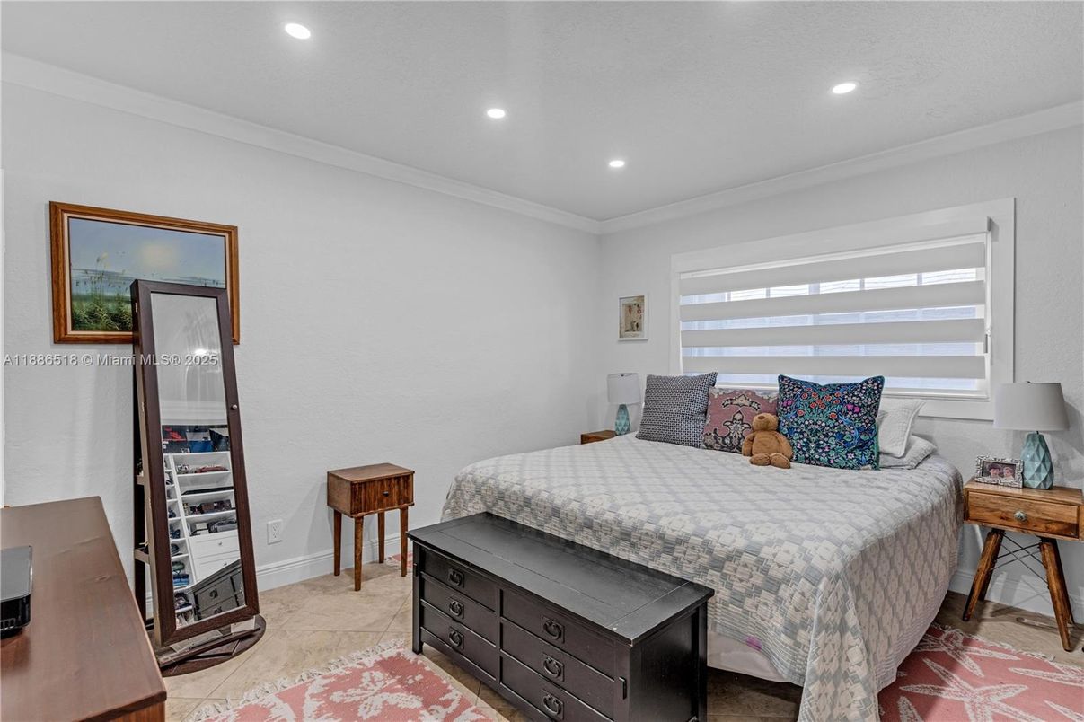 Bedroom, Interior, Recessed Lighting