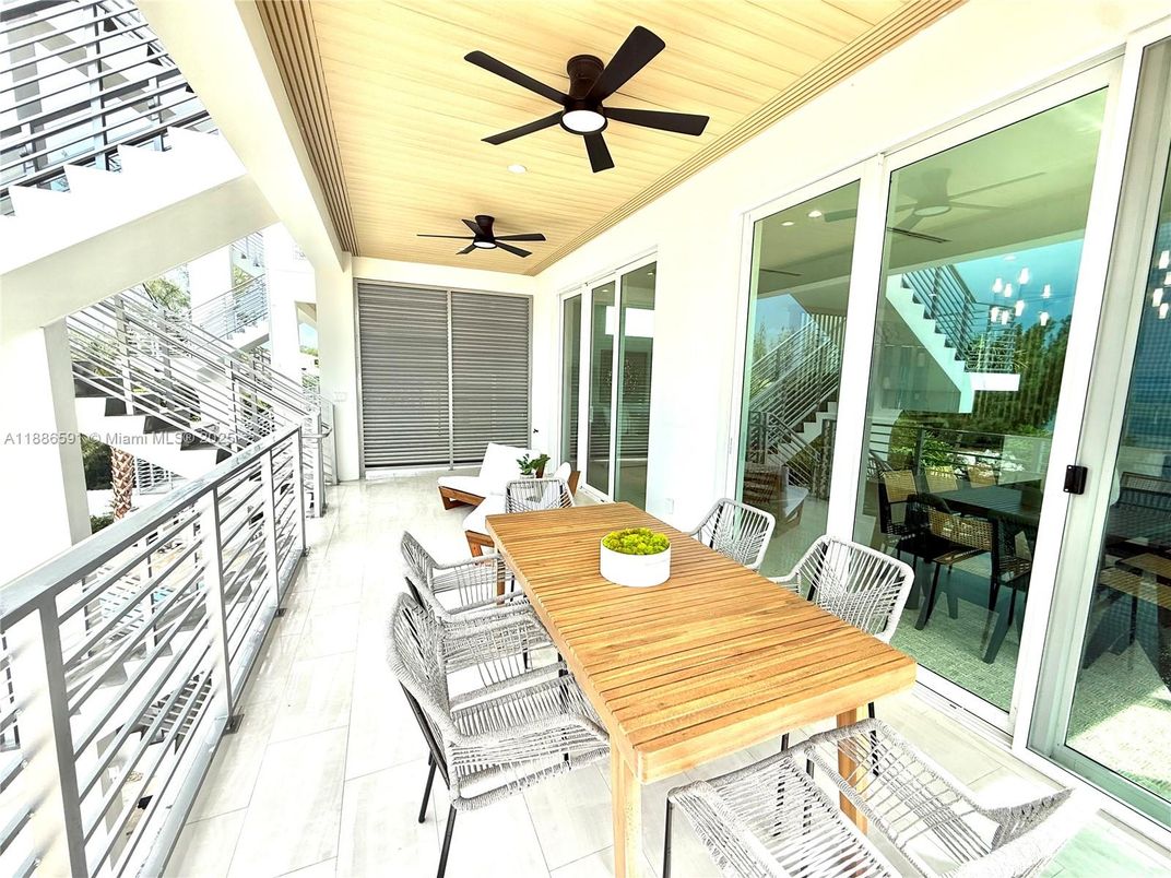Dining room, Interior, Sun Room