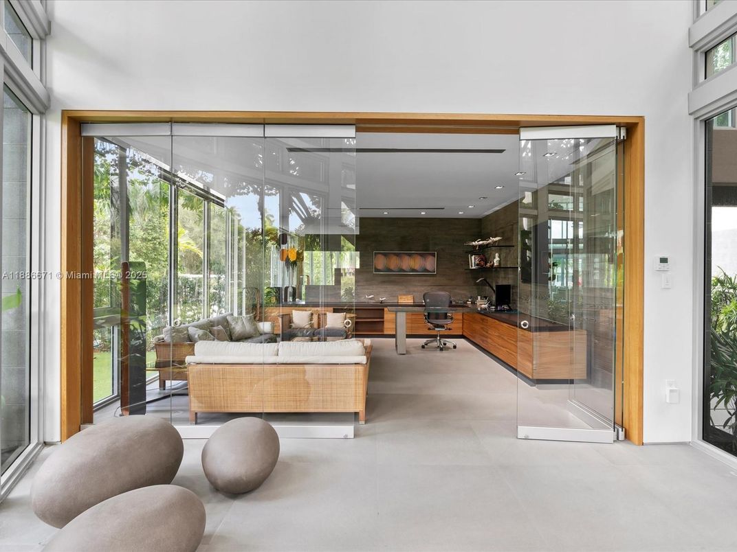 Fireplace, Interior, Living room, Recessed Lighting