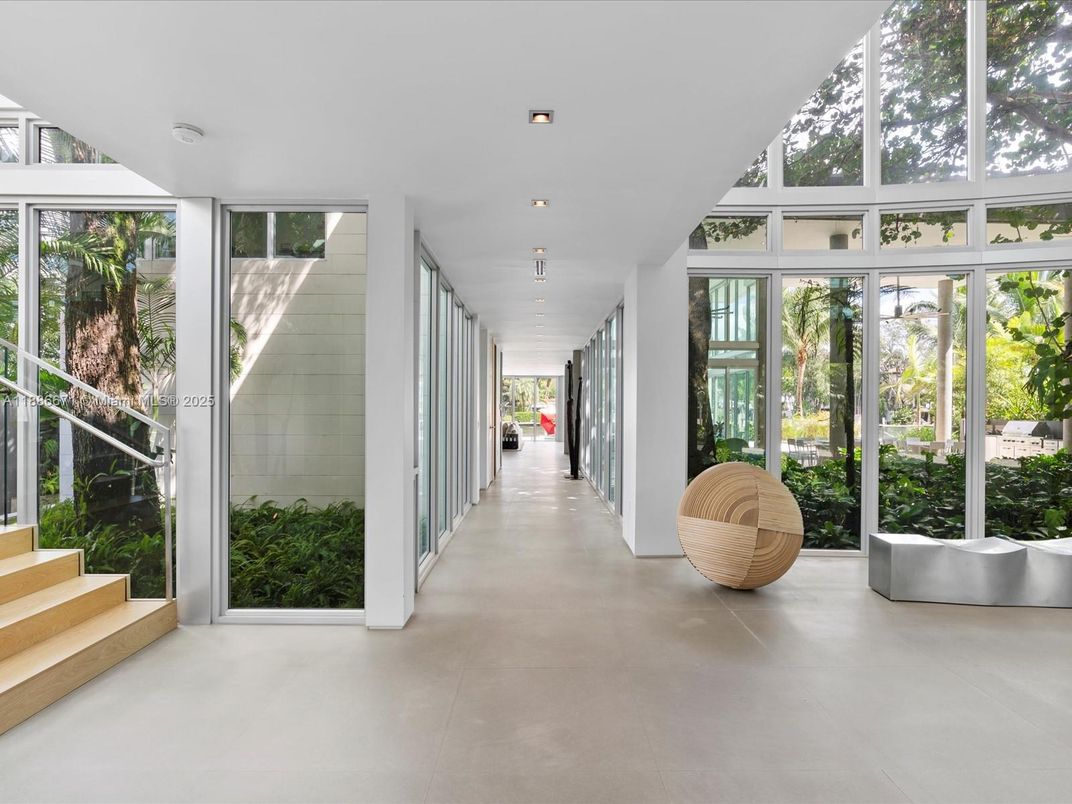 Interior, Recessed Lighting