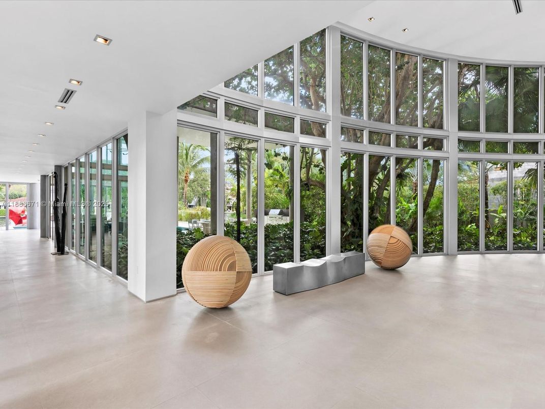Interior, Recessed Lighting, Sun Room