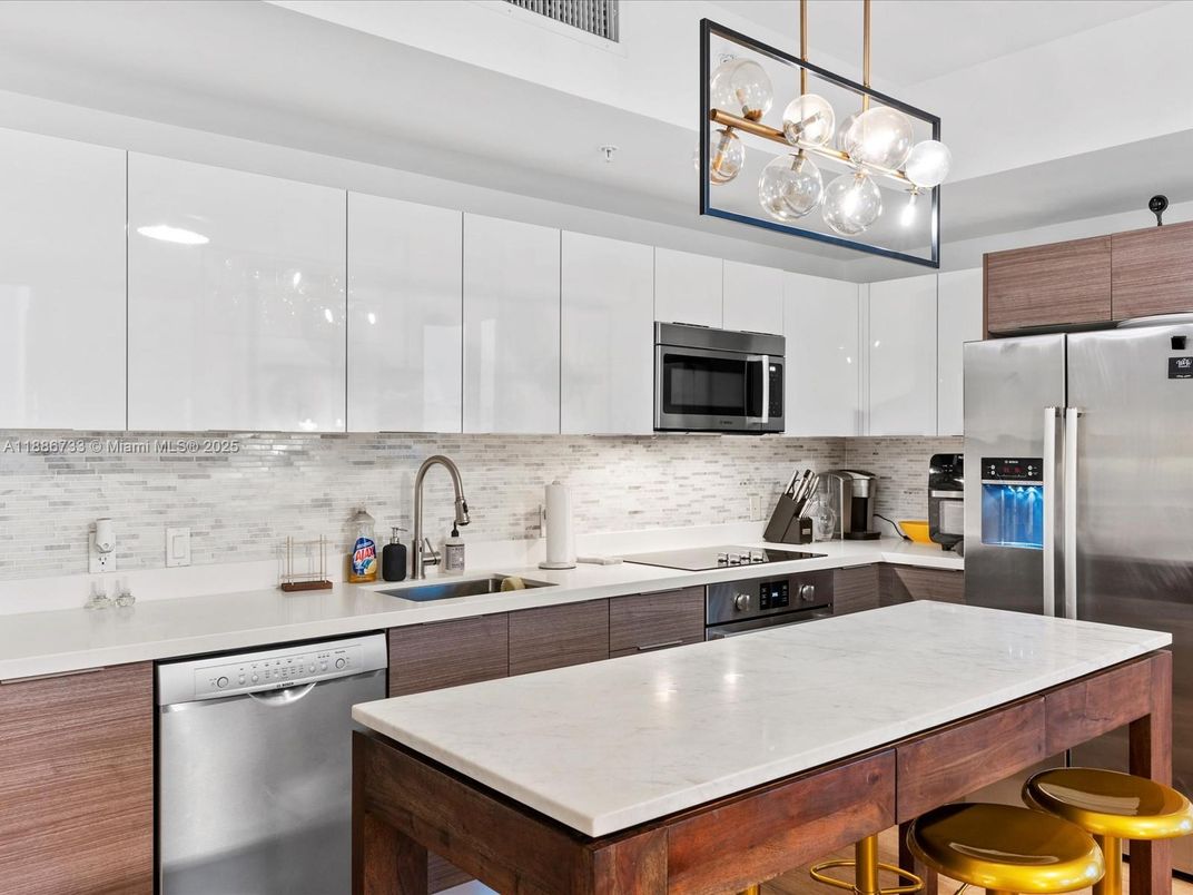 Interior, Kitchen, Stainless Steel Appliances