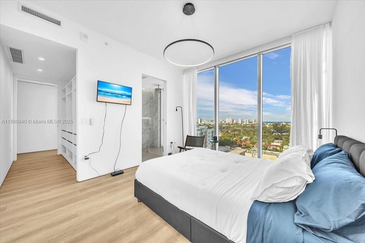 Bedroom, Interior, Pendant Lights, Recessed Lighting, Wood Texture Flooring