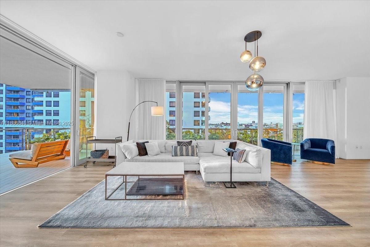 Interior, Living room, Pendant Lights, Water, Wood Texture Flooring