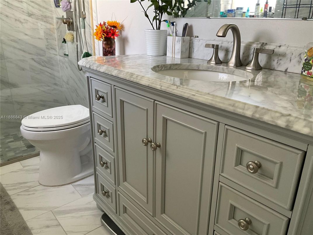 Bathroom, Interior, Marble, Marble Walls