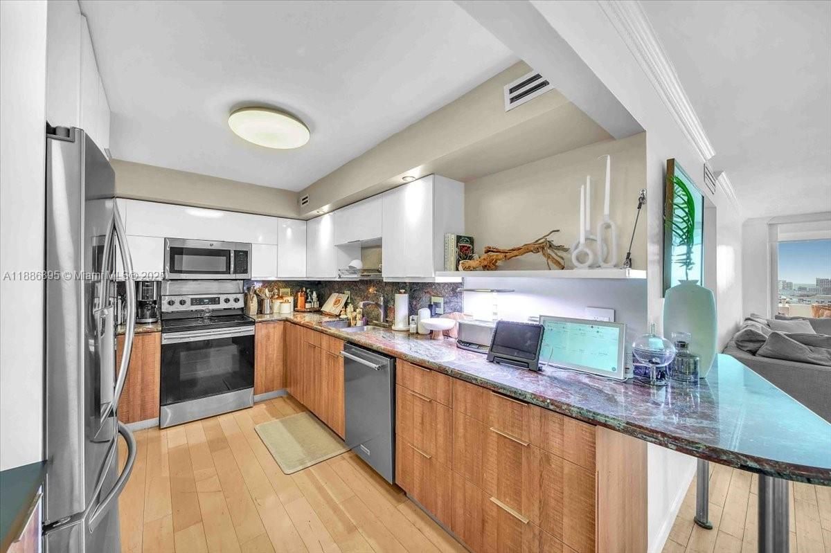 Interior, Kitchen, Stainless Steel Appliances, Wood Texture Flooring