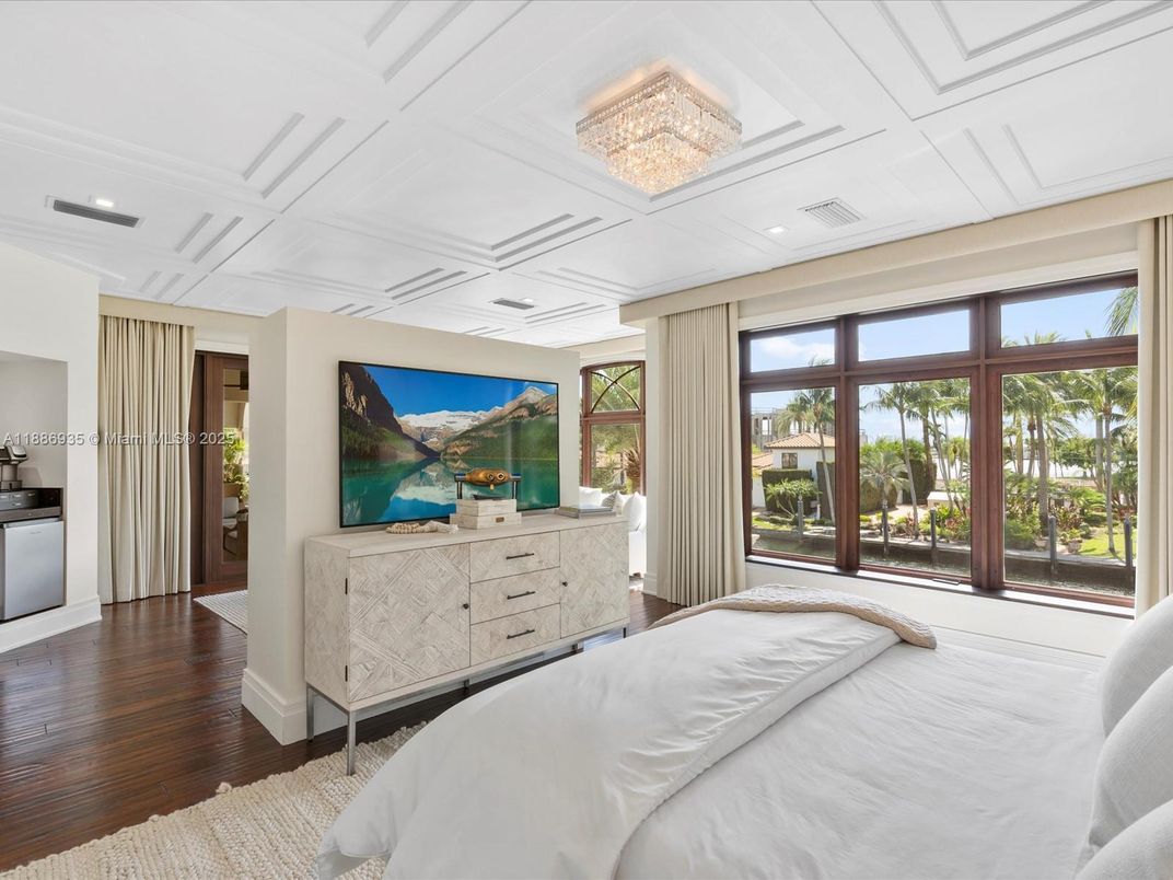 Bedroom, Chandelier, Interior, Recessed Lighting, Wood Texture Flooring