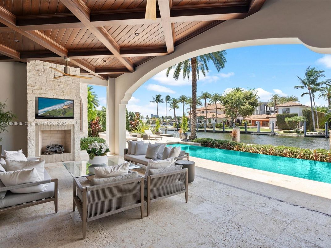 Exterior, Fireplace, Pool, Water