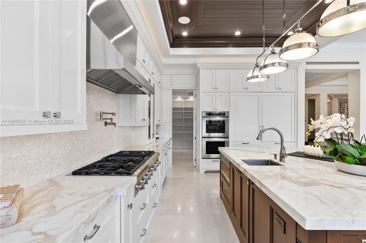 Interior, Kitchen, Pendant Lights, Recessed Lighting, Stainless Steel Appliances