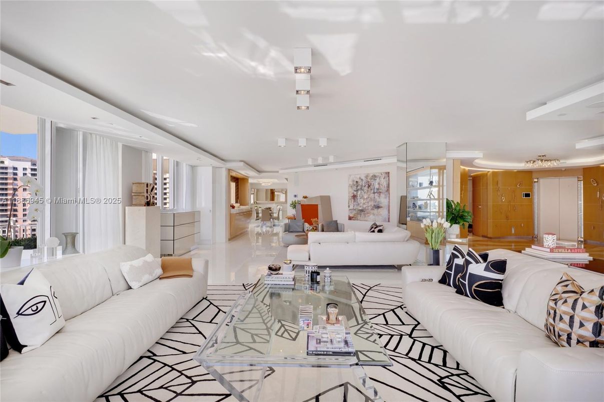 Interior, Living room, Recessed Lighting