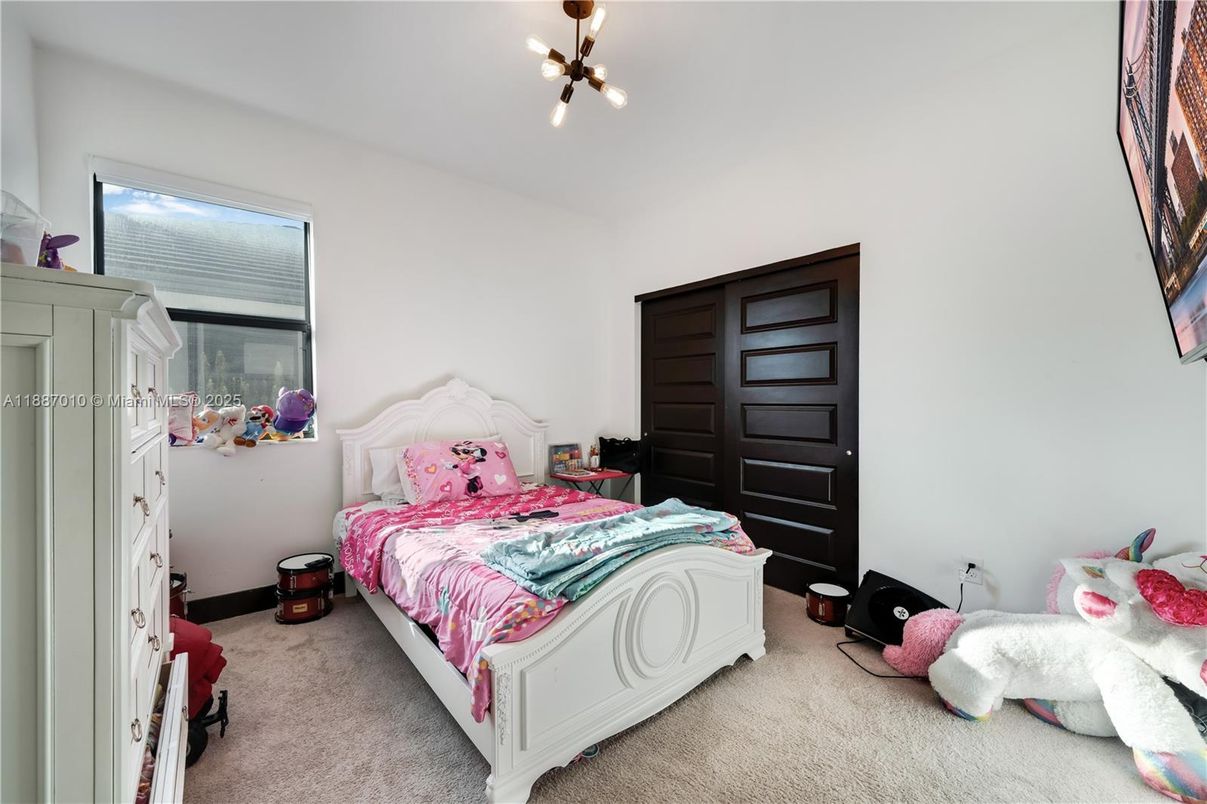 Bedroom, Interior, Pendant Lights