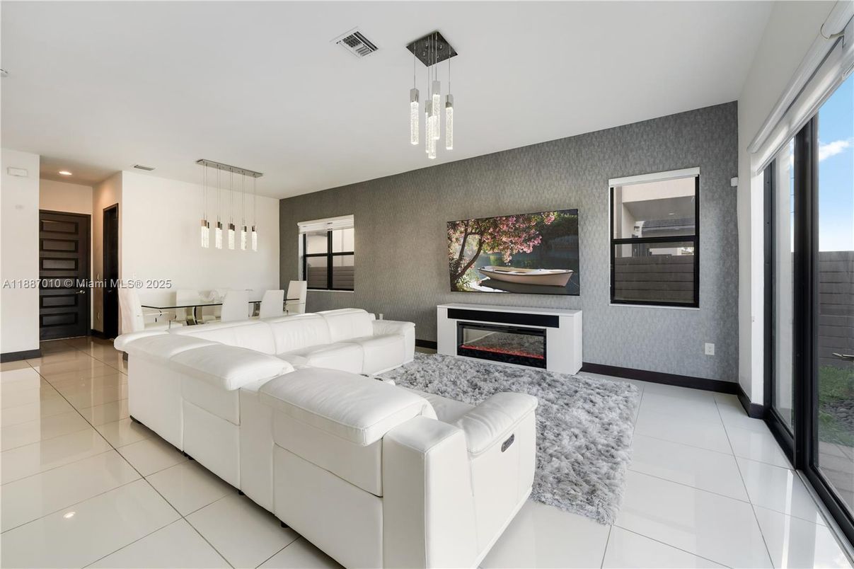 Dining room, Fireplace, Interior, Living room, Pendant Lights, Recessed Lighting
