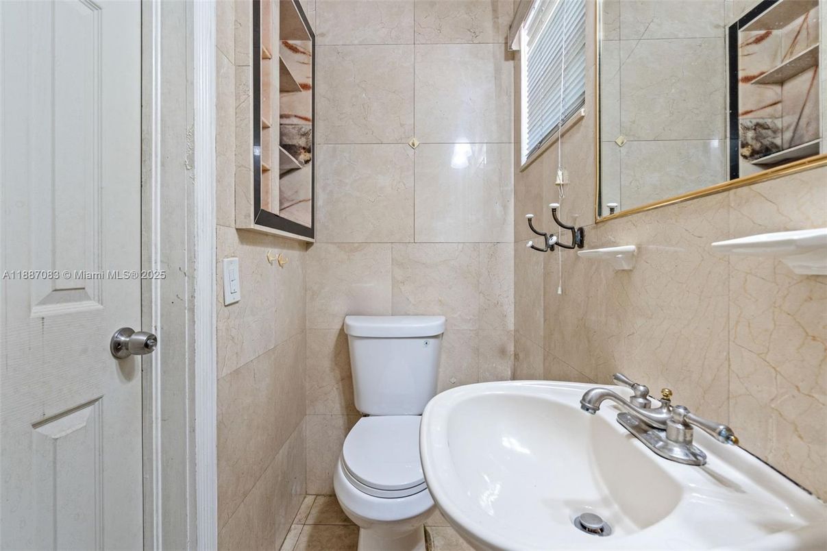 Bathroom, Interior