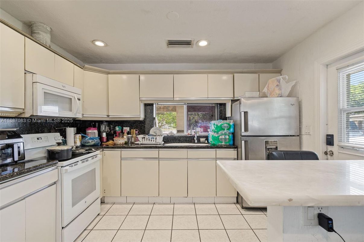 Interior, Kitchen, Recessed Lighting