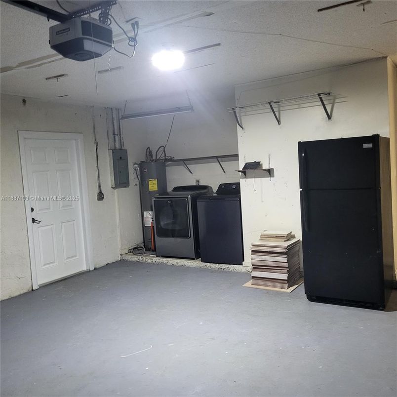 Garage, Interior, Washer