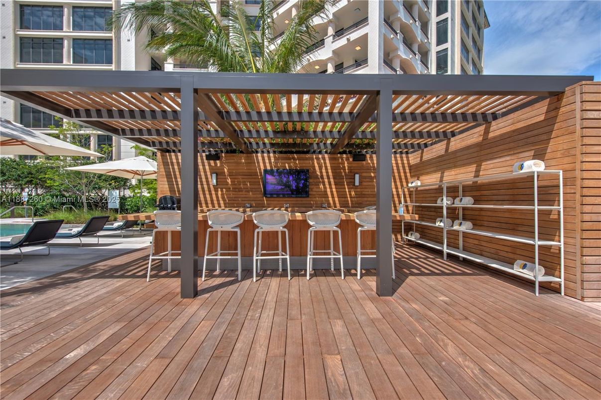 Exterior, Wood Texture Flooring