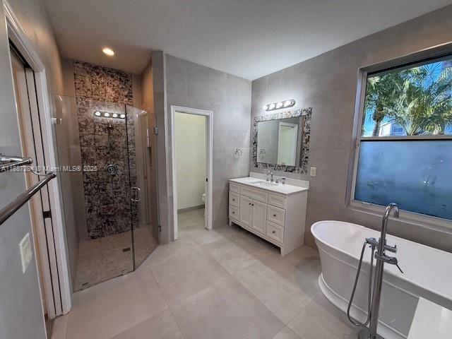 Bathroom, Free Standing Baths, Interior, Recessed Lighting
