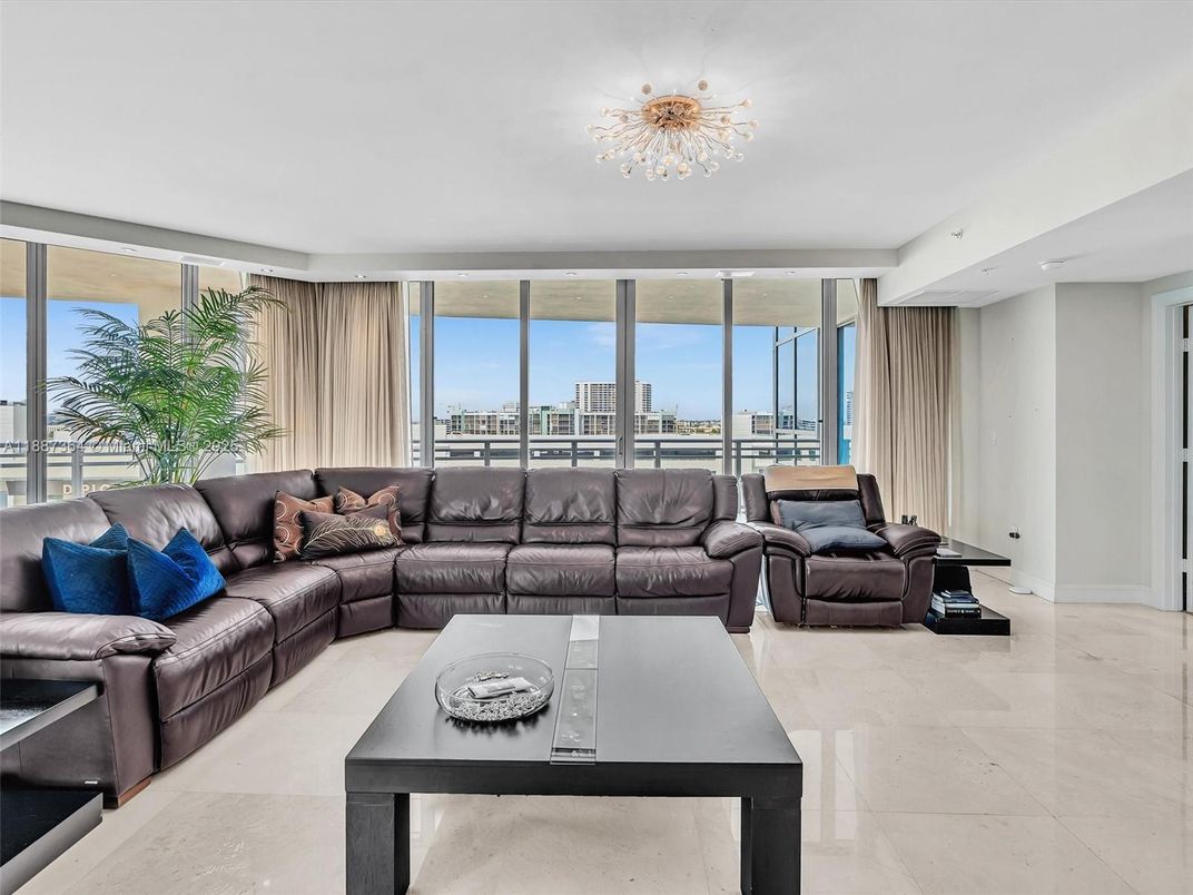 Interior, Living room, Water