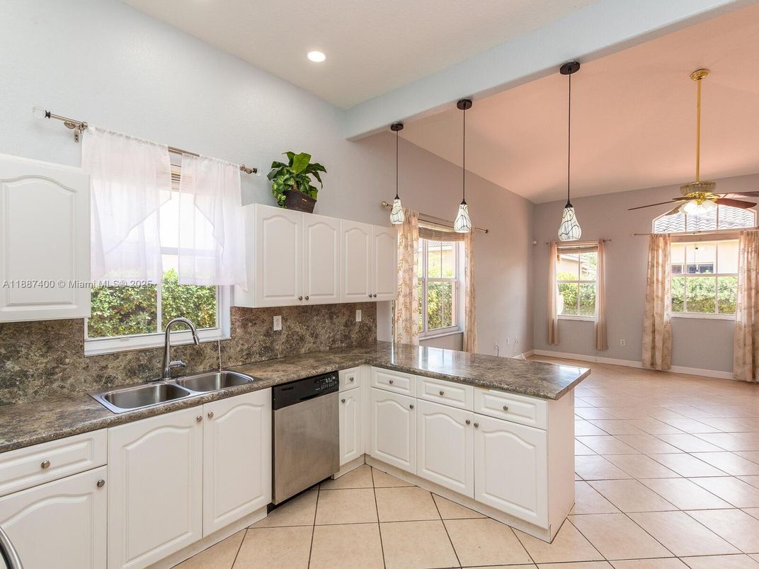 Interior, Kitchen, Pendant Lights, Recessed Lighting