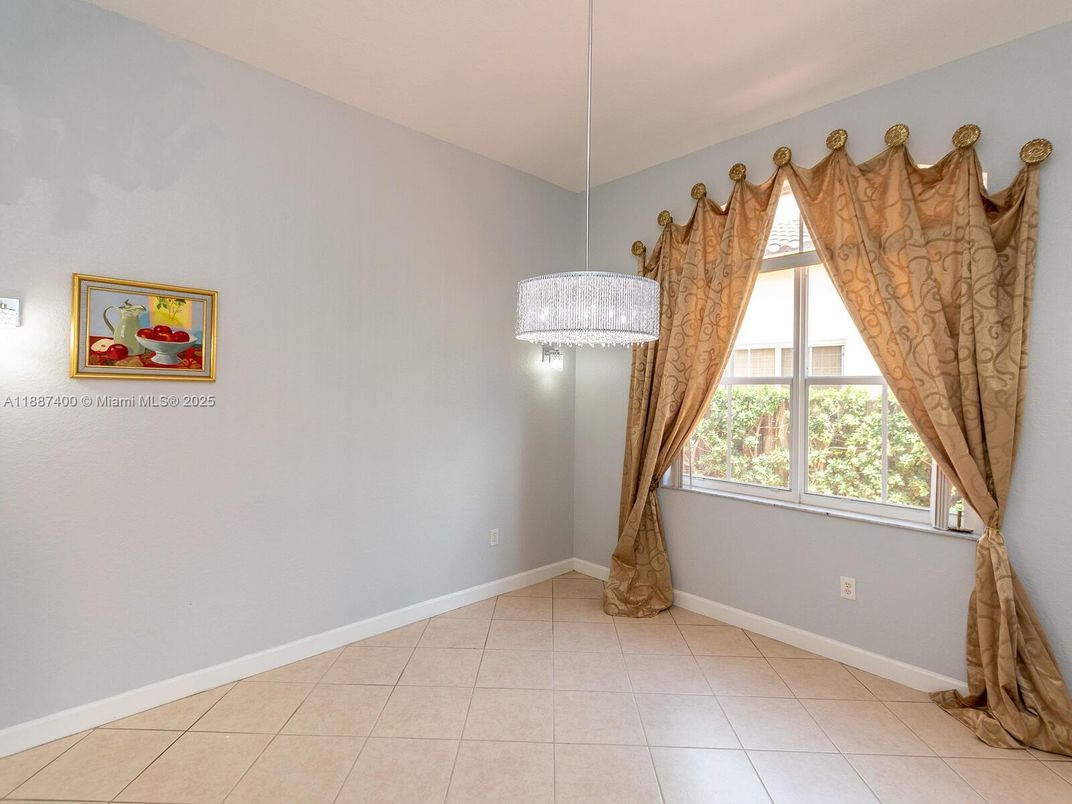 Chandelier, Empty room, Interior
