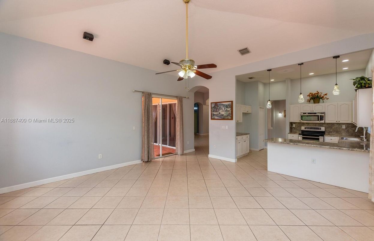 Empty room, Interior, Kitchen, Pendant Lights, Recessed Lighting, Stainless Steel Appliances
