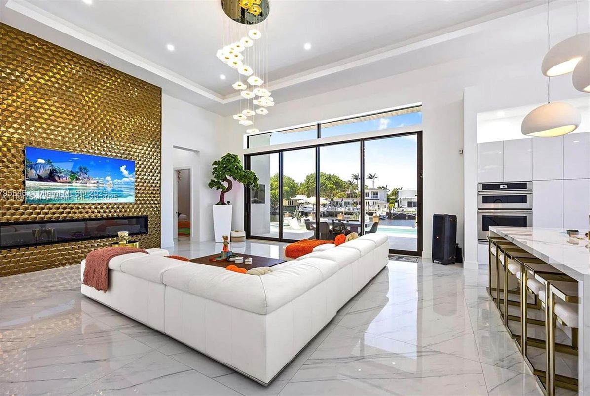 Interior, Kitchen, Living room, Marble, Pendant Lights, Recessed Lighting